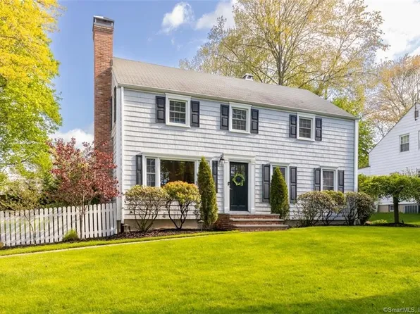 31 Lynn Court, Darien, CT 06820