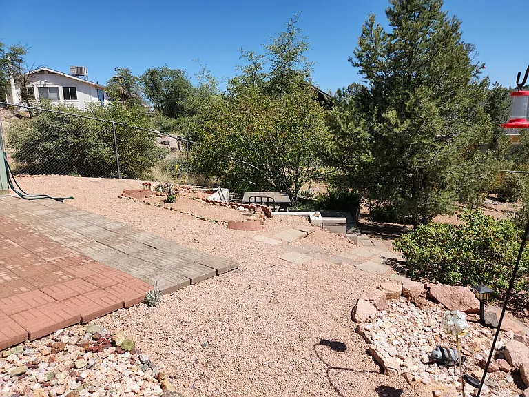 600 N Spruce Cir — Photo 21