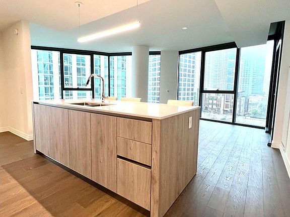 2nd image of 211 N Harbor Dr #901