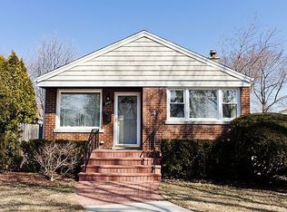2101 Warren St, Evanston, IL 60202