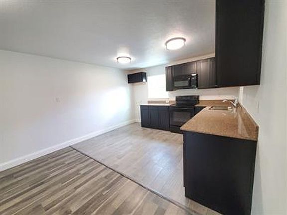 5th image of 2004 Wesley St #5