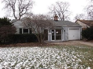 1306 E Evergreen St, Wheaton, IL 60187