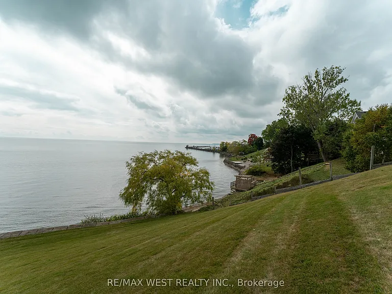 114 Brown St #3 — Photo 37