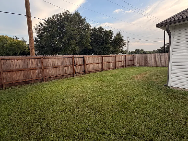 331 Weaver Way — Photo 6