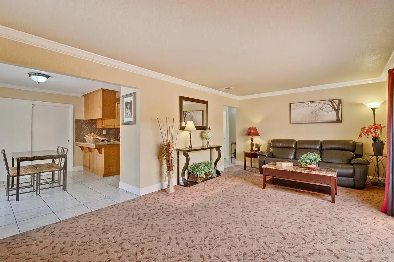 3424 Buckner Dr photo 1