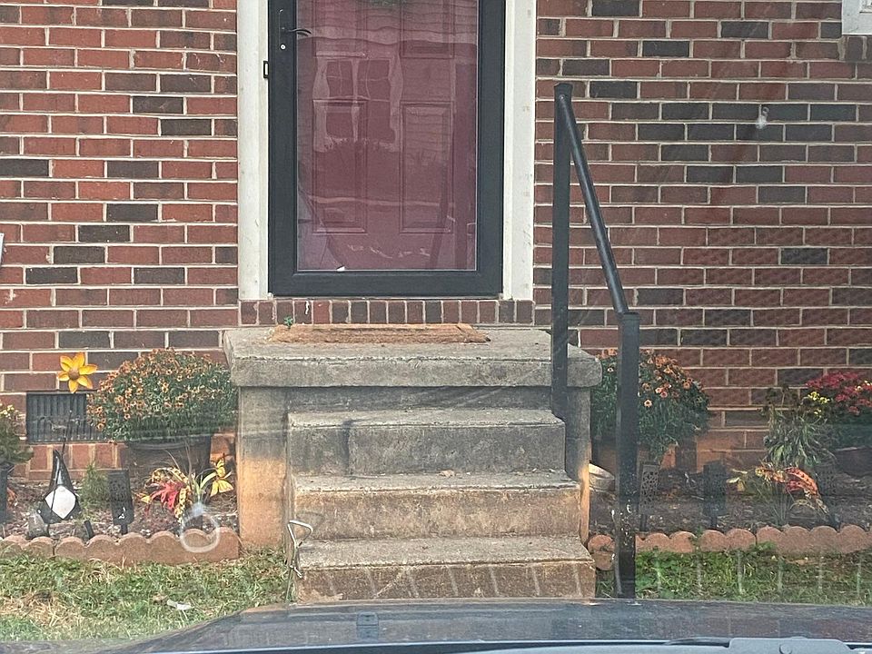 1st image of 1461 Ashbourne Dr