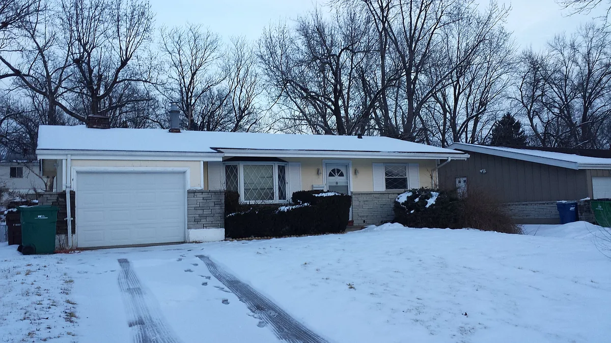 Building Photo - 11172 Pritchard Dr