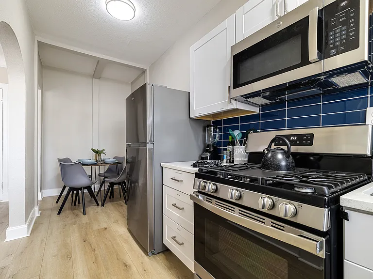 4400 Gaston Ave — Photo 10
