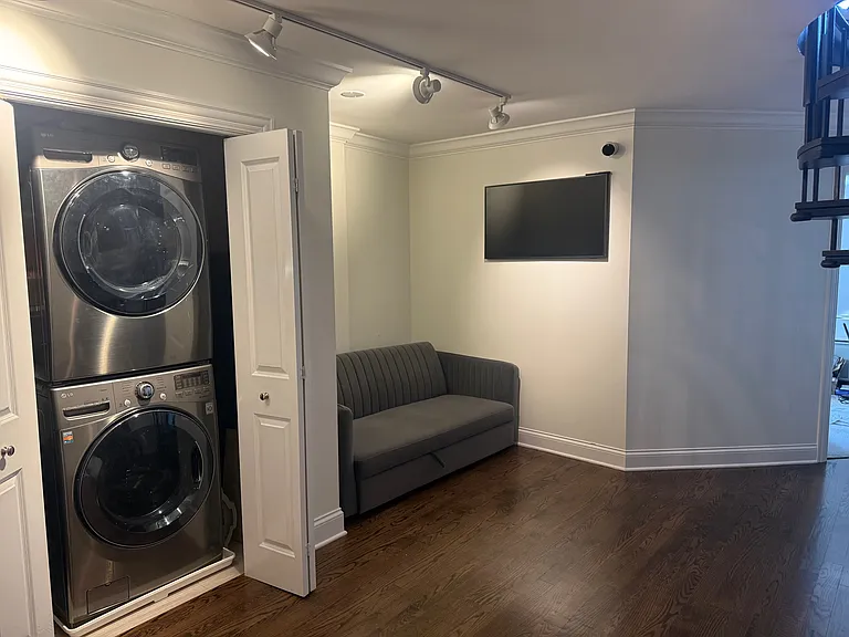 2754 N Hampden Ct #2106 — Photo 17