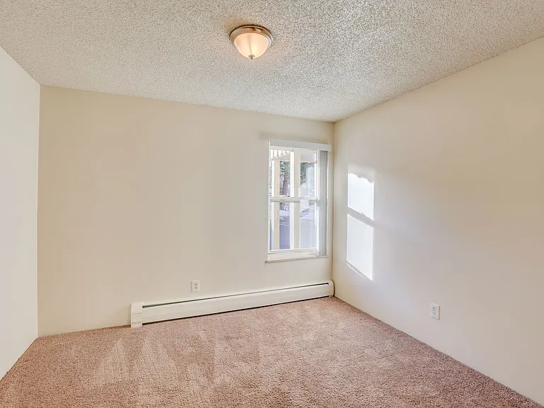 Edelweiss Apartments — Photo 31