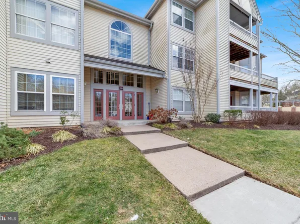 115 Cascade Ct APT 4, Princeton, NJ 08540