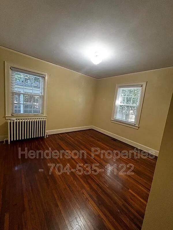 2 bed, 1.0 bath, 1120 sqft, $1,800 — Photo 2