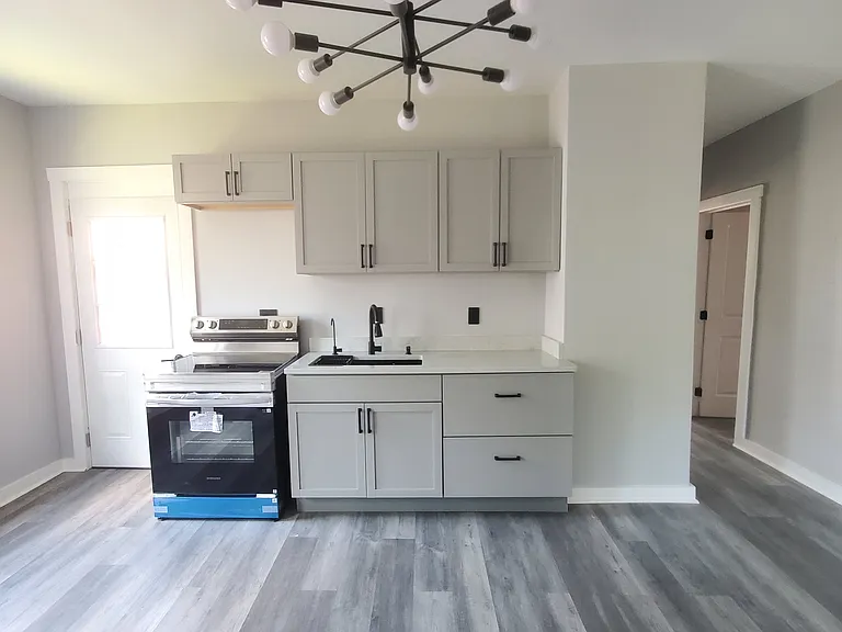767 Rutger St #2 — Photo 2