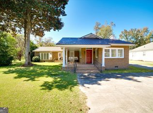 353 N Main St, Wadley, GA 30477