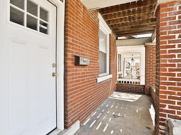 2nd image of 1128 Forest Ave Floor 1