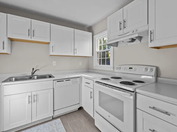 4600 Coronado Dr APT B, Charlotte, NC 28212