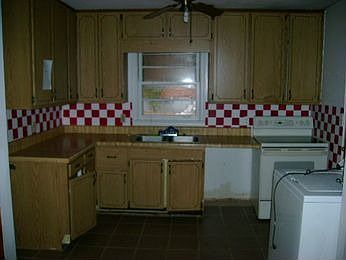 2nd image of 850 Pine View Dr