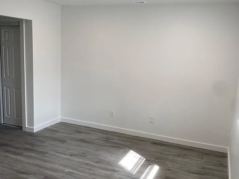 79 Forest St #4 — Photo 10