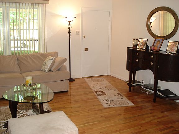 2nd image of 6609 Cortena Dr