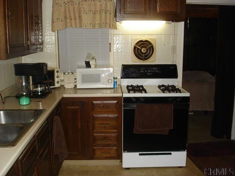 4th image of 50 S LAKEVIEW Road