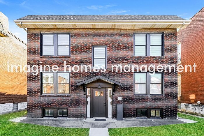 1st image of 4232 Blaine Ave #2E