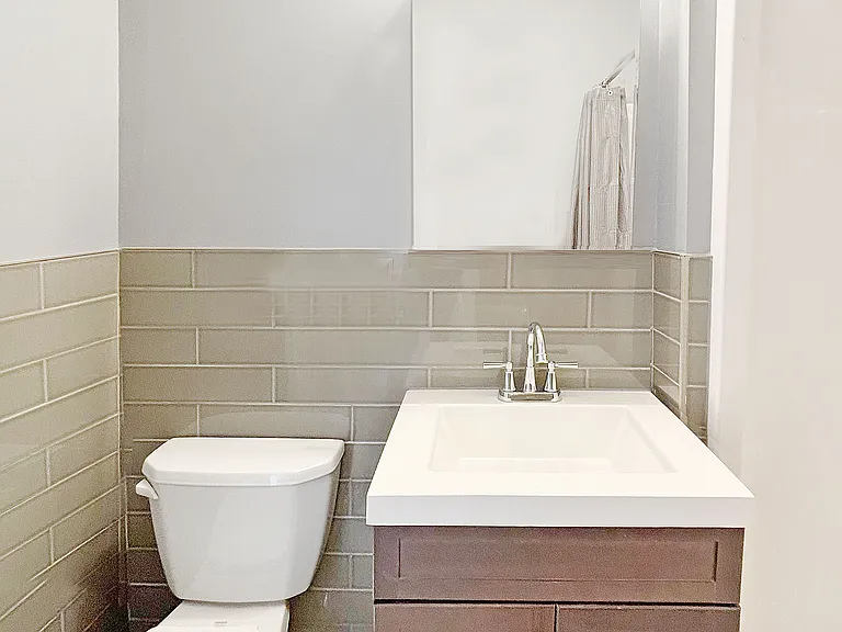 1043 Winthrop Ave — Photo 8
