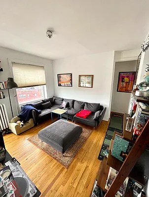 Rented by LJ Sloane Management | media 30