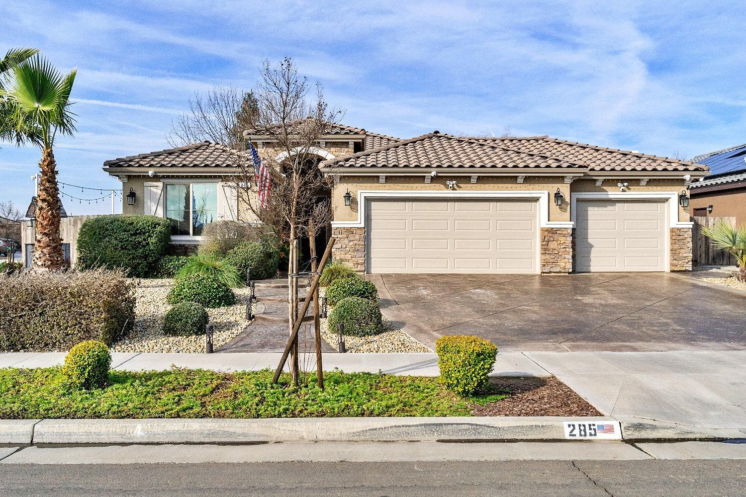285 S Thomas Ave, Kerman, CA 93630 Zillow