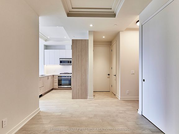 3rd image of 123 Maurice Dr #407