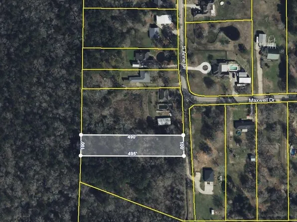 S Anne Dr, Walker, LA 70785