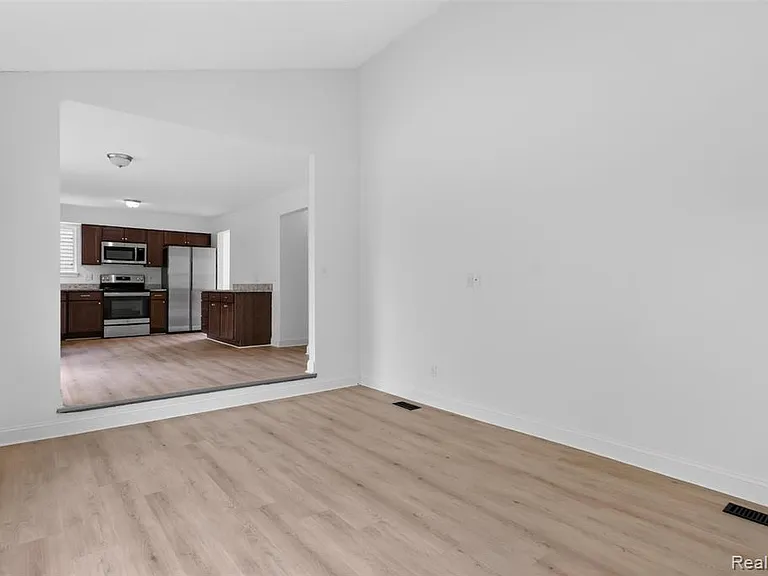 3457 Ashburnam Rd — Photo 21