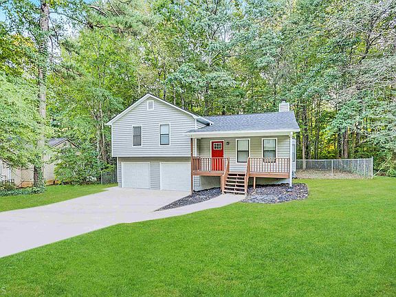 3rd image of 7723 Oakvale Dr
