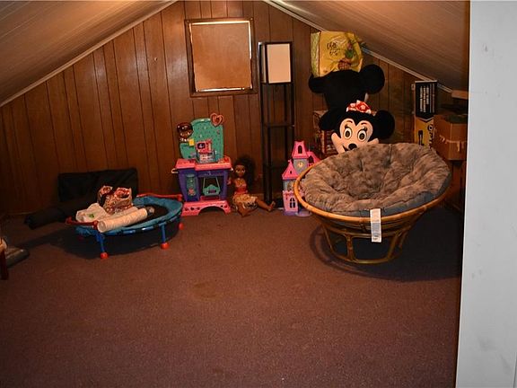 5th image of 3103 Elm St