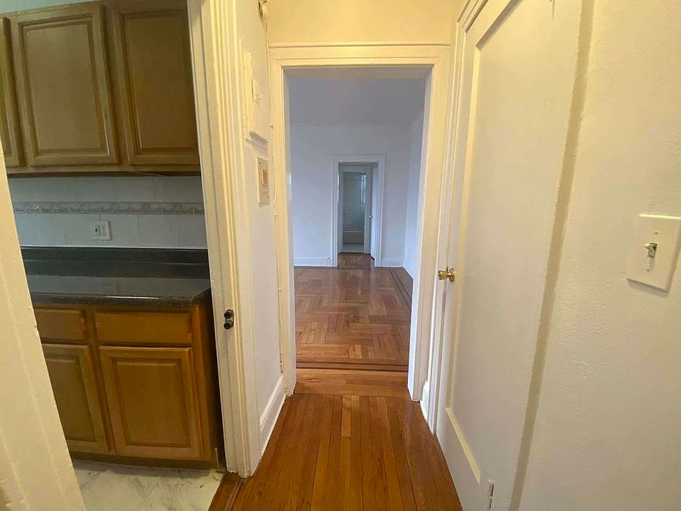 1st image of 6140 Saunders St APT E31