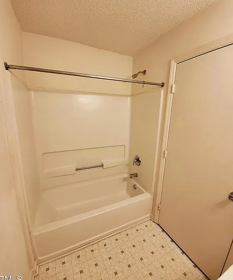 1351 Crab Orchard Dr #302 — Photo 2