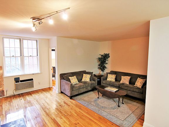 2nd image of 53 W 84th St APT 6