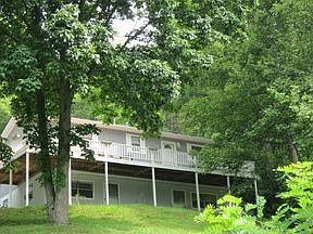 1st image of 150 Thomas & Webb Rd