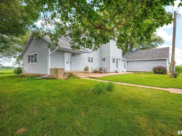 5886 Hittle Rd, Hopedale, IL 61747
