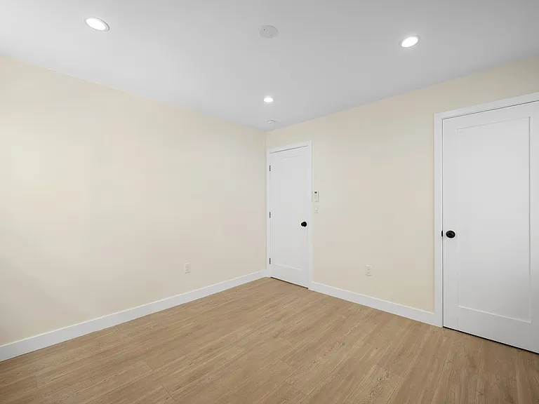 1007 W Angeleno Ave #103 — Photo 10