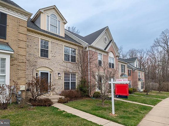 2nd image of 749 Leister Dr