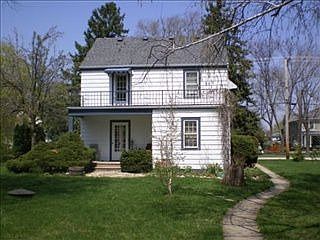 2nd image of 515 E Judd St