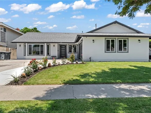 851 N Fern St, Orange, CA 92867