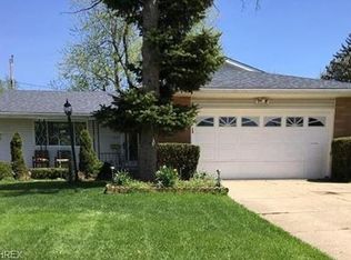 5619 Carlton Dr, Bedford Heights, OH