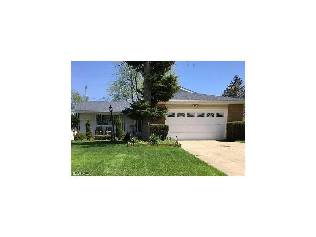 5619 Carlton Dr photo 1