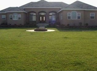 17213 Sycamore Ave, Patterson, CA 95363