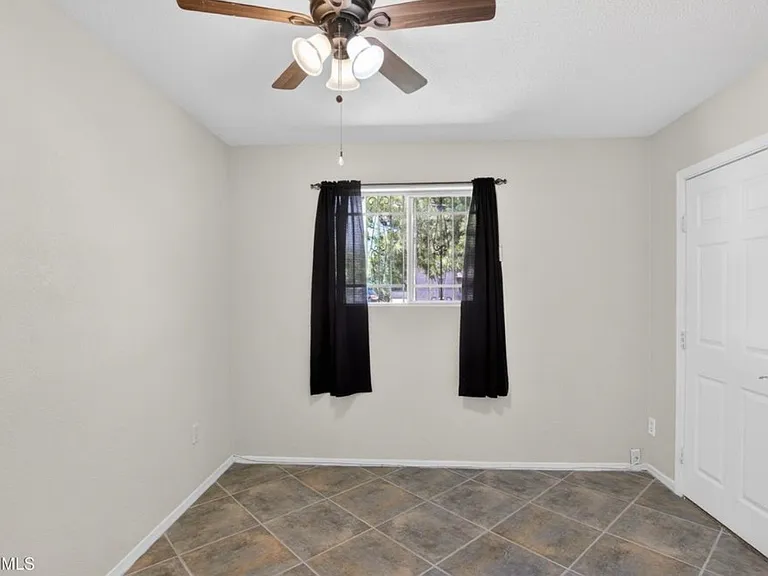 2215 W Butler Dr — Photo 3