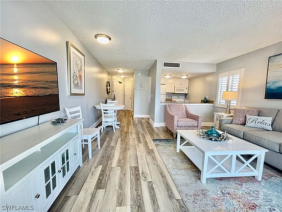 3rd image of 3119 Tennis Villas