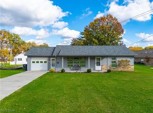 159 N Canfield Niles Rd, Austintown, OH 44515