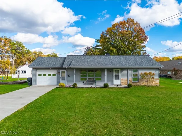 159 N Canfield Niles Rd, Austintown, OH 44515