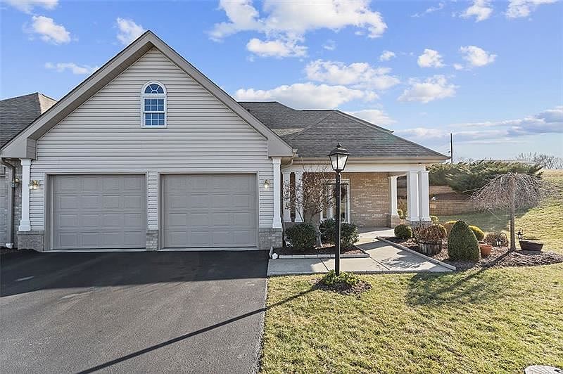 1st image of 271 Hytyre Farms Dr